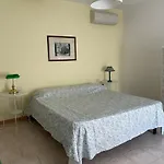 In Pieno Centro A Due Passi Dal Mare *